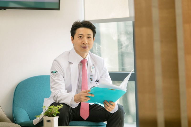 김광현 교수, 아시아 최초 전립선암 단일공 로봇수술 100례