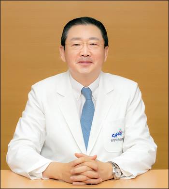 이철희 중앙대학교광명병원장 프로필 사진.jpg