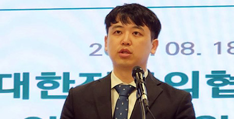 '불씨' 남은 의정 사태‥대전협 임총, 비대위 재신임 표결