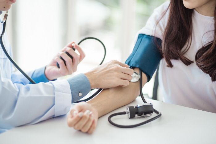 국내 고혈압 2제 처방률 많아진다…ARB 치료제 상승세 '뚜렷'