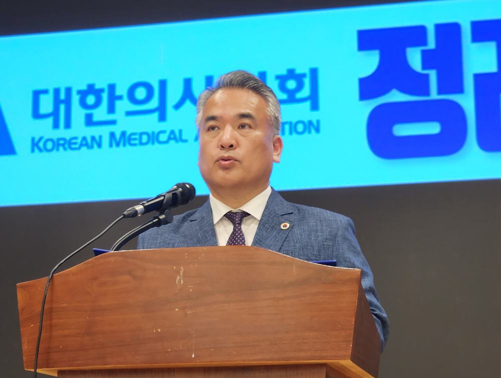 조금씩 돌아가는 의료정상화 시계‥의협 "의대생 수업 재개 시급"